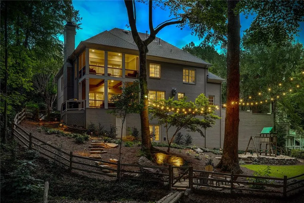 335 Old Powers Lane, Atlanta, Georgia 30327, 5 Bedrooms Bedrooms, ,5 BathroomsBathrooms,Residential,Sold,335 Old Powers Lane,6066203