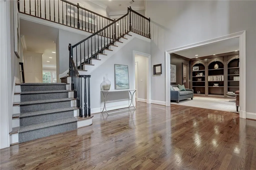 335 Old Powers Lane, Atlanta, Georgia 30327, 5 Bedrooms Bedrooms, ,5 BathroomsBathrooms,Residential,Sold,335 Old Powers Lane,6066203