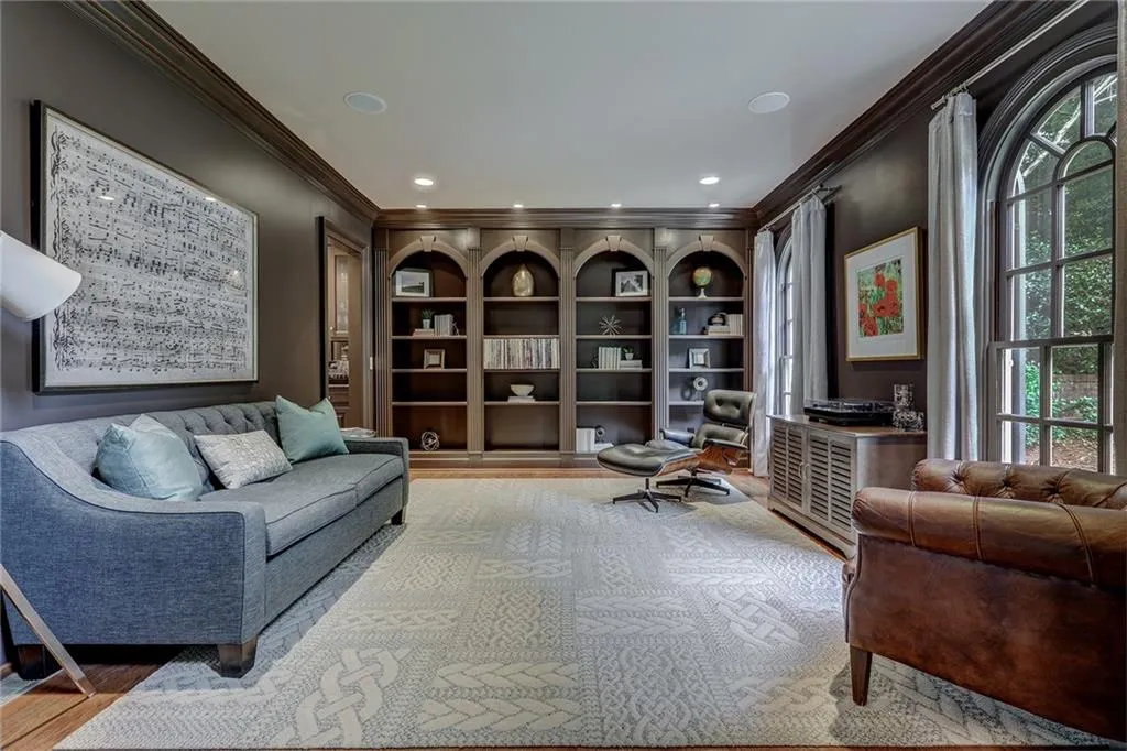 335 Old Powers Lane, Atlanta, Georgia 30327, 5 Bedrooms Bedrooms, ,5 BathroomsBathrooms,Residential,Sold,335 Old Powers Lane,6066203
