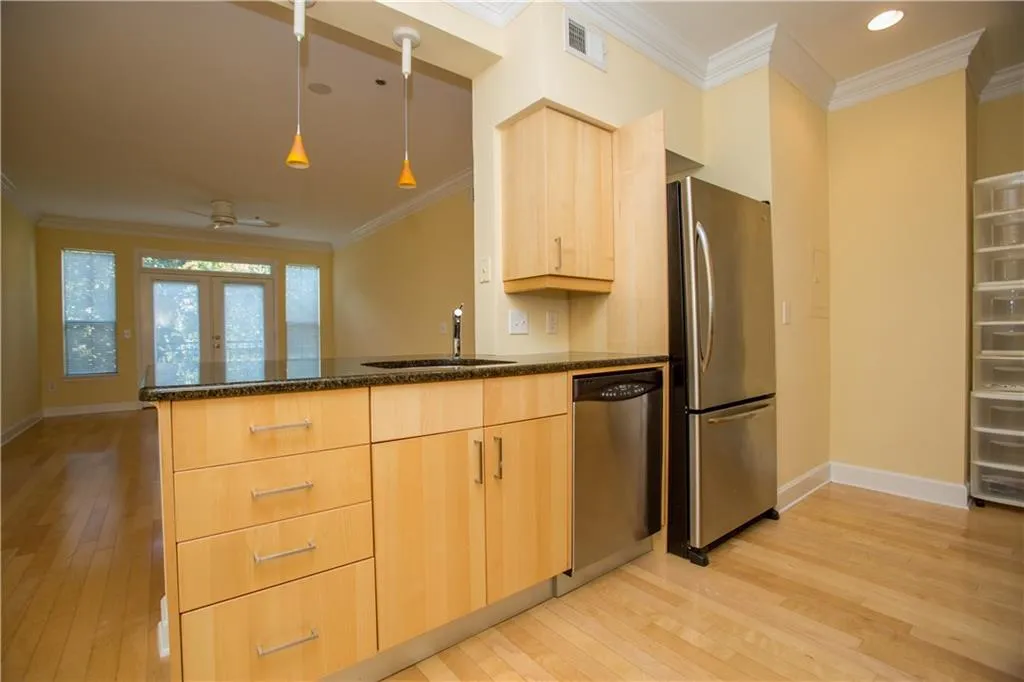 3777 Peachtree Road Ne Unit 923, Brookhaven, Georgia 30319, 1 Bedroom Bedrooms, ,1 BathroomBathrooms,Residential,Sold,3777 Peachtree Road Ne Unit 923,5913595