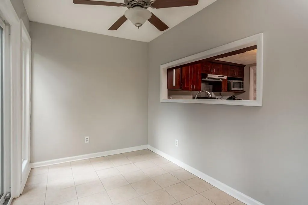 7750 Roswell Road Unit 1a, Atlanta, Georgia 30350, 3 Bedrooms Bedrooms, ,2 BathroomsBathrooms,Residential,Sold,7750 Roswell Road Unit 1a,6550356