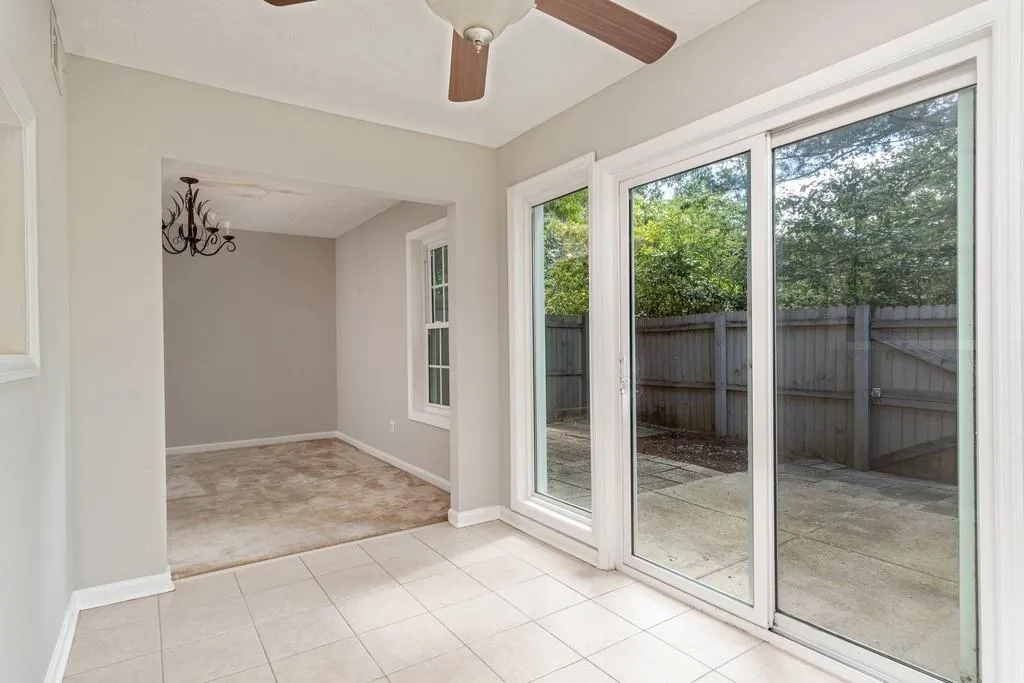 7750 Roswell Road Unit 1a, Atlanta, Georgia 30350, 3 Bedrooms Bedrooms, ,2 BathroomsBathrooms,Residential,Sold,7750 Roswell Road Unit 1a,6550356