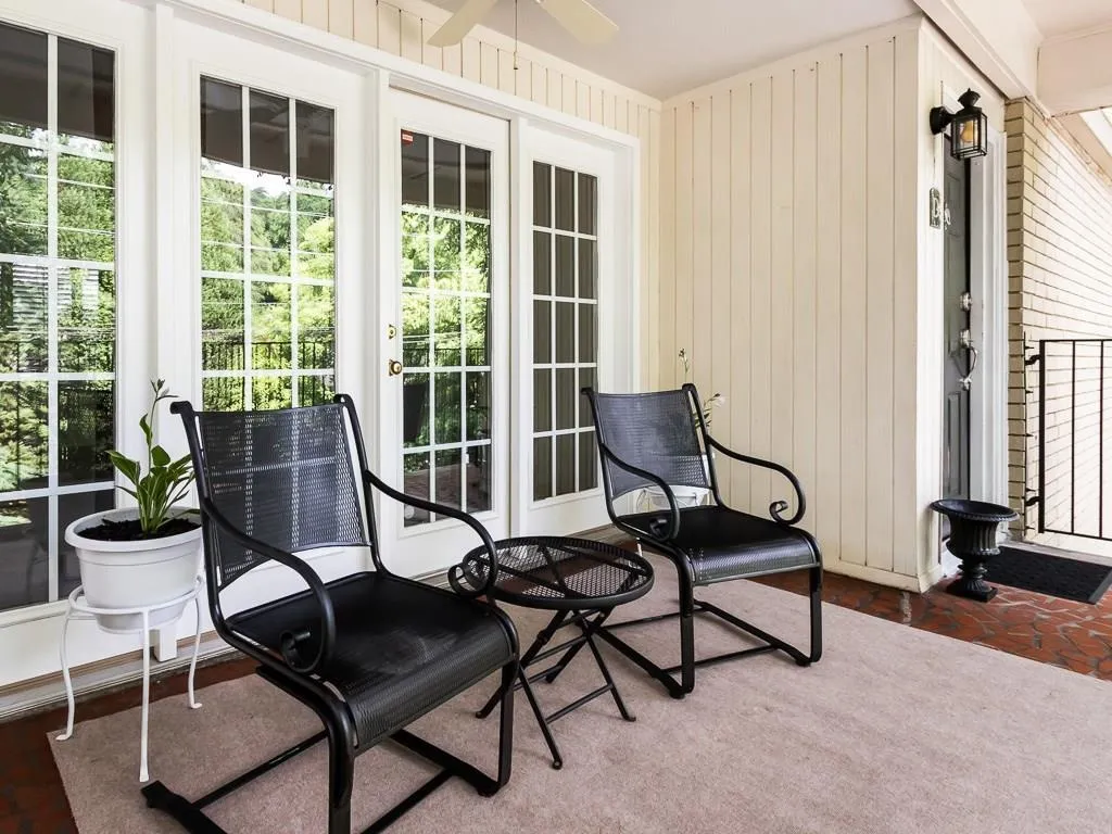 311 Peachtree Hills Avenue Ne Unit 12d, Atlanta, Georgia 30305, 2 Bedrooms Bedrooms, ,1 BathroomBathrooms,Residential,Sold,311 Peachtree Hills Avenue Ne Unit 12d,5716298