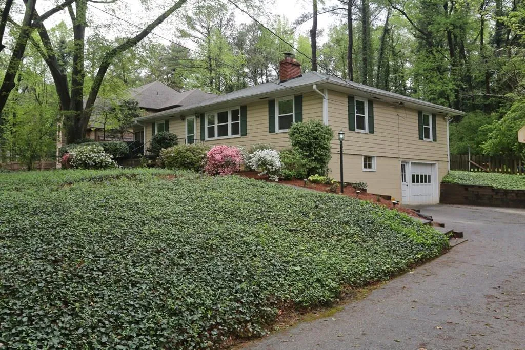 6039 Harleston Road, Sandy Springs, Georgia 30328, 3 Bedrooms Bedrooms, ,2 BathroomsBathrooms,Residential,Sold,6039 Harleston Road,5670115 6039 Harleston Road, Sandy Springs, Georgia 30328, 3 Bedrooms Bedrooms, ,2 BathroomsBathrooms,Residential,Sold,6039 Harleston Road,5670115