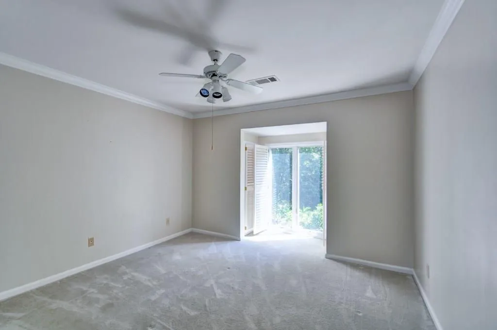 18 Willow Glen Ne Unit 18, Atlanta, Georgia 30342, 4 Bedrooms Bedrooms, ,3 BathroomsBathrooms,Residential,Sold,18 Willow Glen Ne Unit 18,5596099