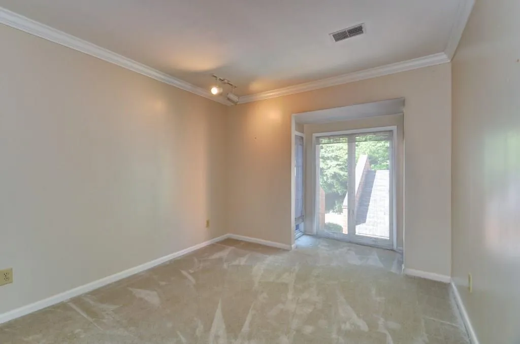 18 Willow Glen Ne Unit 18, Atlanta, Georgia 30342, 4 Bedrooms Bedrooms, ,3 BathroomsBathrooms,Residential,Sold,18 Willow Glen Ne Unit 18,5596099