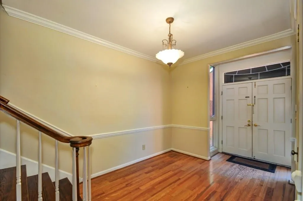 18 Willow Glen Ne Unit 18, Atlanta, Georgia 30342, 4 Bedrooms Bedrooms, ,3 BathroomsBathrooms,Residential,Sold,18 Willow Glen Ne Unit 18,5596099