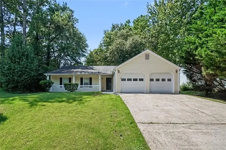 911 Riverstone Way, Woodstock, Georgia 30188