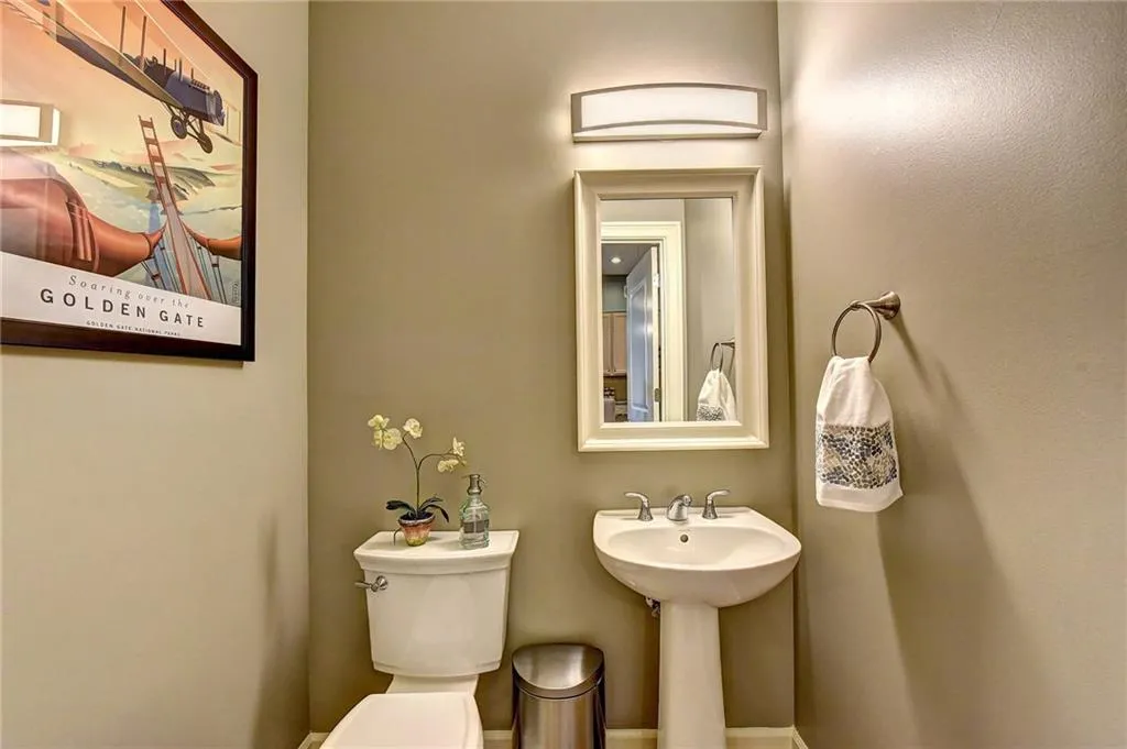 200 River Vista Drive Unit 726, Atlanta, Georgia 30339, 2 Bedrooms Bedrooms, ,2 BathroomsBathrooms,Residential,Sold,200 River Vista Drive Unit 726,6054716