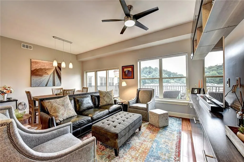 200 River Vista Drive Unit 726, Atlanta, Georgia 30339, 2 Bedrooms Bedrooms, ,2 BathroomsBathrooms,Residential,Sold,200 River Vista Drive Unit 726,6054716