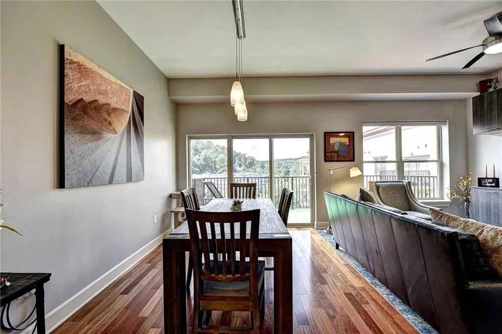 200 River Vista Drive Unit 726, Atlanta, Georgia 30339, 2 Bedrooms Bedrooms, ,2 BathroomsBathrooms,Residential,Sold,200 River Vista Drive Unit 726,6054716