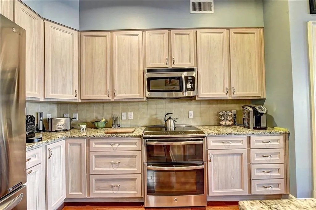 200 River Vista Drive Unit 726, Atlanta, Georgia 30339, 2 Bedrooms Bedrooms, ,2 BathroomsBathrooms,Residential,Sold,200 River Vista Drive Unit 726,6054716