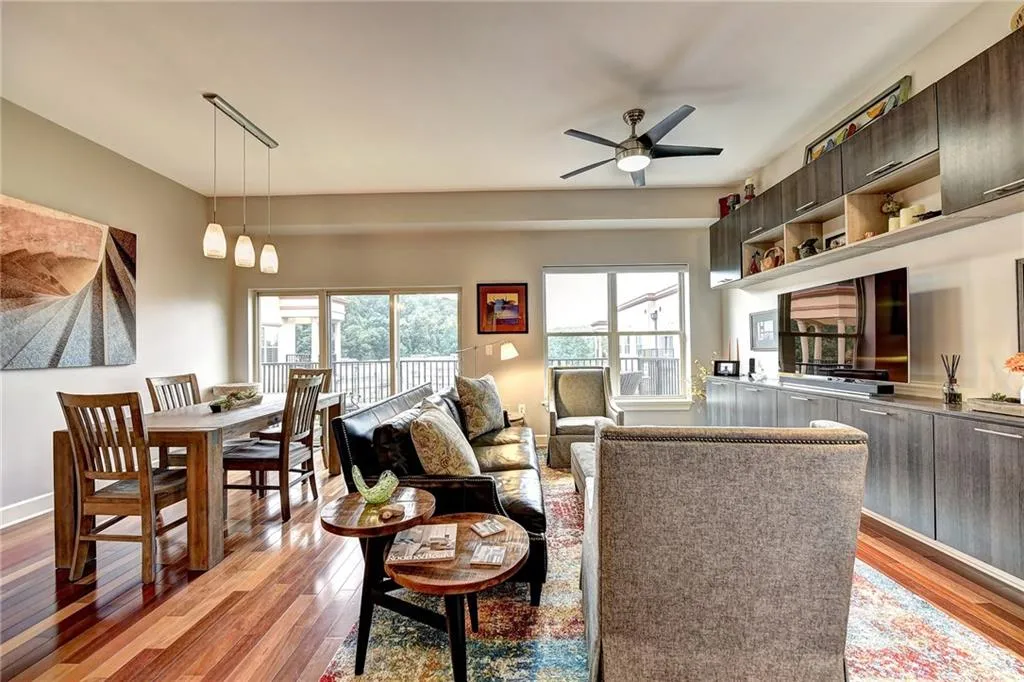 200 River Vista Drive Unit 726, Atlanta, Georgia 30339, 2 Bedrooms Bedrooms, ,2 BathroomsBathrooms,Residential,Sold,200 River Vista Drive Unit 726,6054716
