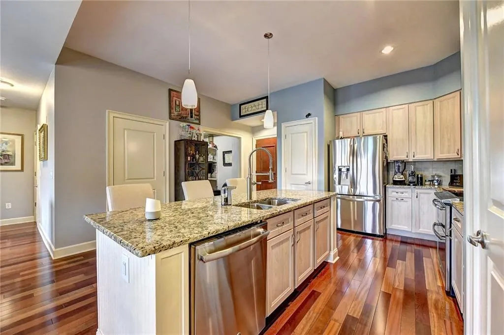 200 River Vista Drive Unit 726, Atlanta, Georgia 30339, 2 Bedrooms Bedrooms, ,2 BathroomsBathrooms,Residential,Sold,200 River Vista Drive Unit 726,6054716