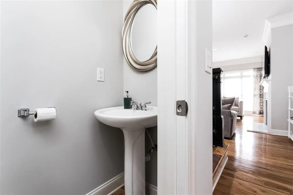 5448 Wentworth Street, Atlanta, Georgia 30342, 3 Bedrooms Bedrooms, ,3 BathroomsBathrooms,Residential,Sold,5448 Wentworth Street,5980215