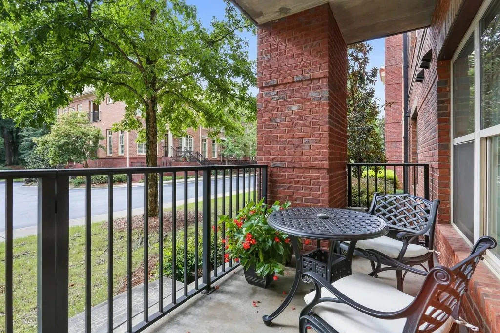 200 River Vista Drive Unit 211, Atlanta, Georgia 30339, 1 Bedroom Bedrooms, ,1 BathroomBathrooms,Residential,Sold,200 River Vista Drive Unit 211,7097957
