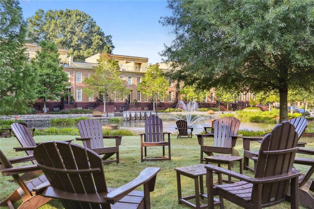 200 River Vista Drive Unit 211, Atlanta, Georgia 30339, 1 Bedroom Bedrooms, ,1 BathroomBathrooms,Residential,Sold,200 River Vista Drive Unit 211,7097957