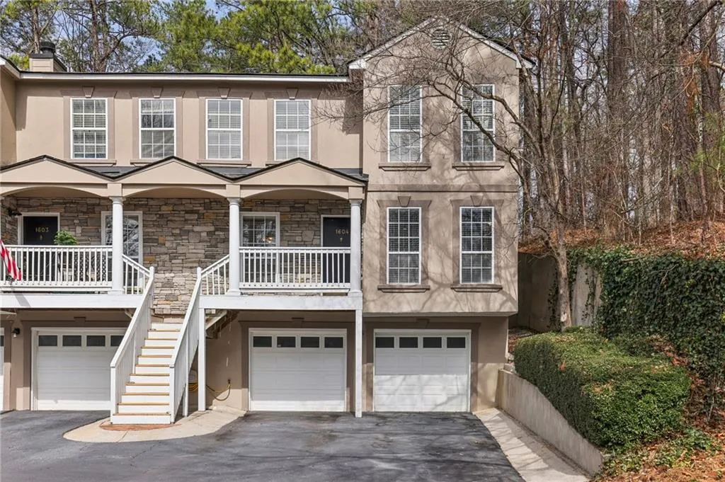 1604 Masons Creek Circle, Atlanta, Georgia 30350, 3 Bedrooms Bedrooms, ,2 BathroomsBathrooms,Residential,Sold,1604 Masons Creek Circle,7533341