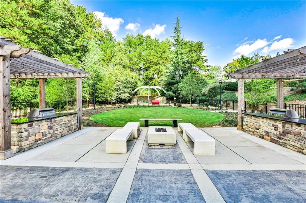 795 Hammond Drive Unit 1410, Sandy Springs, Georgia 30328, 1 Bedroom Bedrooms, ,1 BathroomBathrooms,Residential,Sold,795 Hammond Drive Unit 1410,6958684