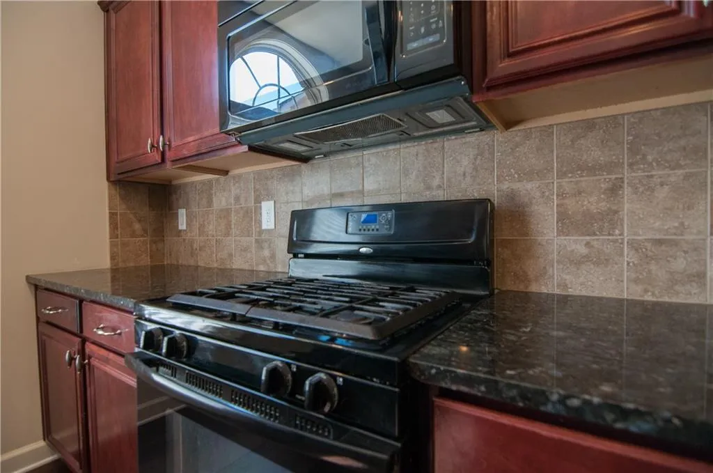 7390 Glisten Avenue Unit 84, Atlanta, Georgia 30328, 3 Bedrooms Bedrooms, ,3 BathroomsBathrooms,Residential,Sold,7390 Glisten Avenue Unit 84,5981248
