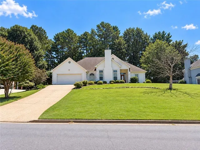 1090 Swan Mill Court, Suwanee, Georgia 30024