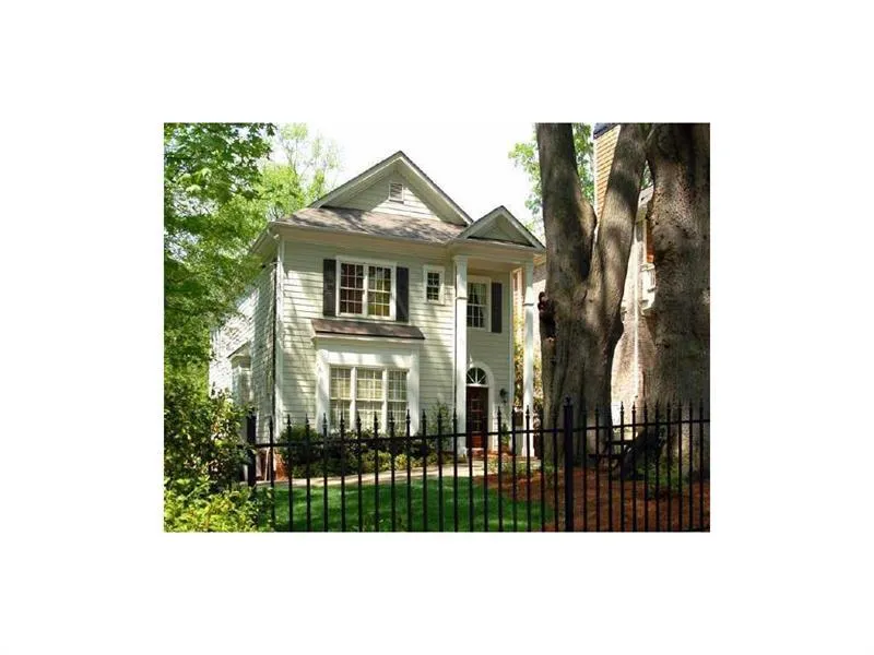 54 W Belle Isle Road, Atlanta, Georgia 30342, 3 Bedrooms Bedrooms, ,2 BathroomsBathrooms,Residential,Sold,54 W Belle Isle Road,5660492