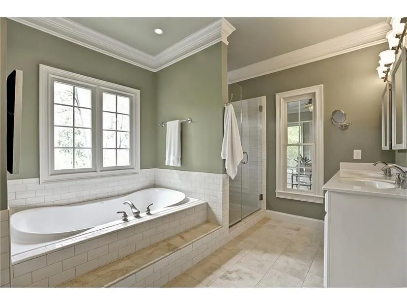54 W Belle Isle Road, Atlanta, Georgia 30342, 3 Bedrooms Bedrooms, ,2 BathroomsBathrooms,Residential,Sold,54 W Belle Isle Road,5660492