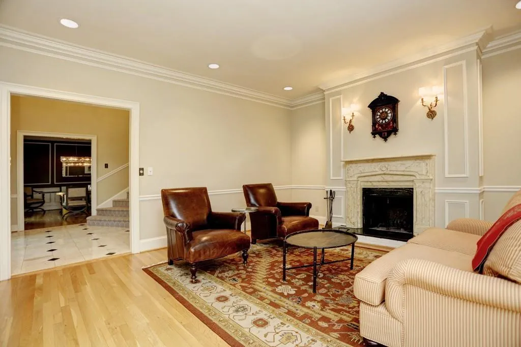 320 River Knoll Drive, Sandy Springs, Georgia 30328, 6 Bedrooms Bedrooms, ,4 BathroomsBathrooms,Residential,Sold,320 River Knoll Drive,5910836