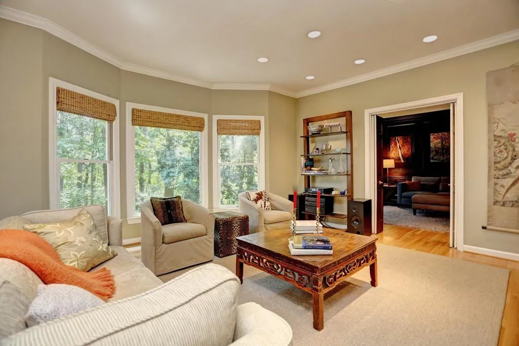 320 River Knoll Drive, Sandy Springs, Georgia 30328, 6 Bedrooms Bedrooms, ,4 BathroomsBathrooms,Residential,Sold,320 River Knoll Drive,5910836