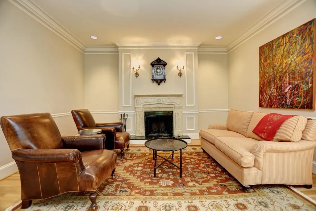 320 River Knoll Drive, Sandy Springs, Georgia 30328, 6 Bedrooms Bedrooms, ,4 BathroomsBathrooms,Residential,Sold,320 River Knoll Drive,5910836
