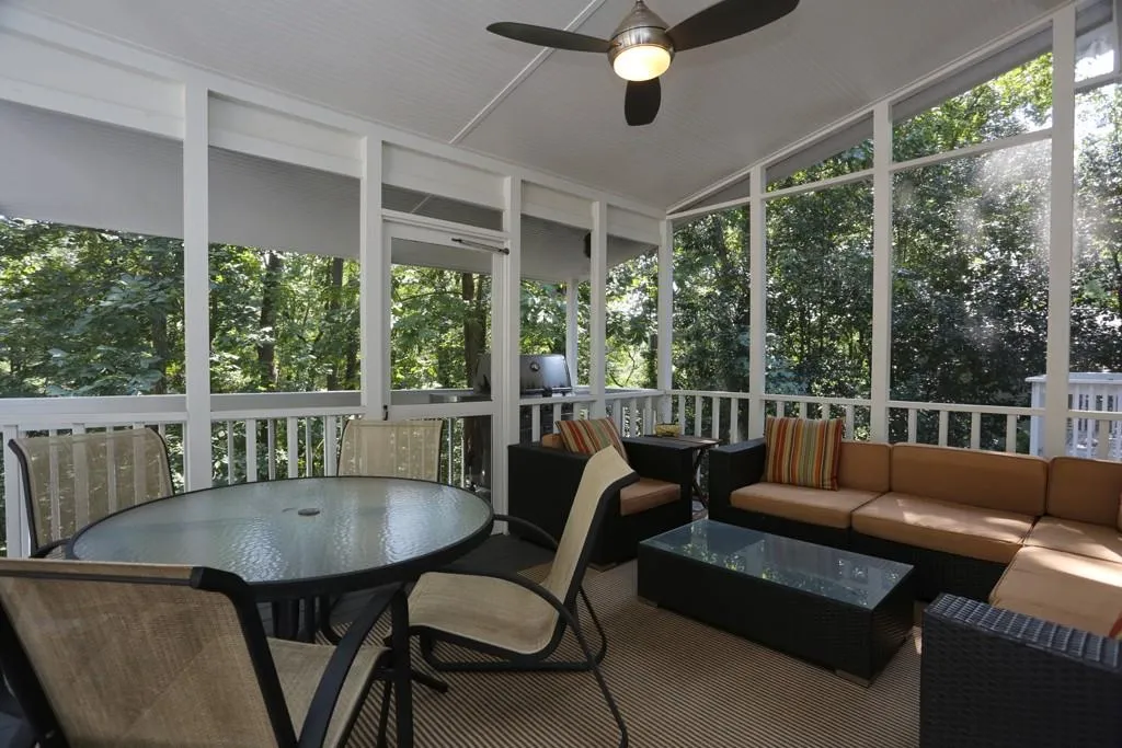 320 River Knoll Drive, Sandy Springs, Georgia 30328, 6 Bedrooms Bedrooms, ,4 BathroomsBathrooms,Residential,Sold,320 River Knoll Drive,5910836