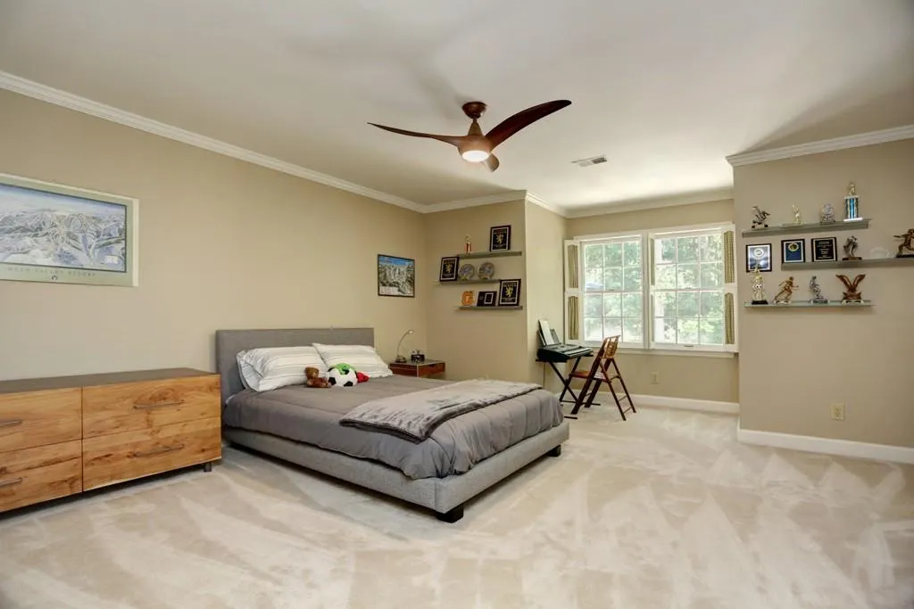320 River Knoll Drive, Sandy Springs, Georgia 30328, 6 Bedrooms Bedrooms, ,4 BathroomsBathrooms,Residential,Sold,320 River Knoll Drive,5910836