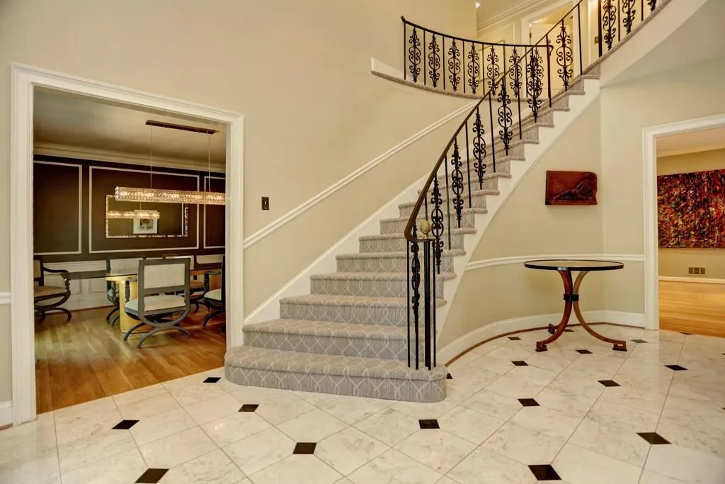 320 River Knoll Drive, Sandy Springs, Georgia 30328, 6 Bedrooms Bedrooms, ,4 BathroomsBathrooms,Residential,Sold,320 River Knoll Drive,5910836