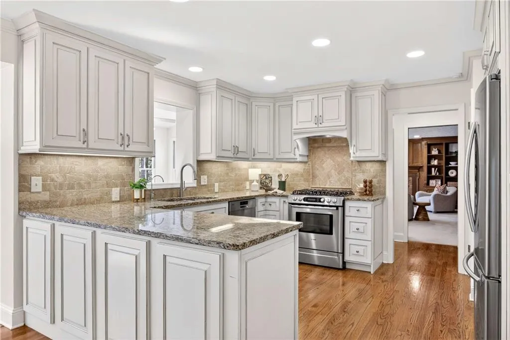 350 Spindle Court, Sandy Springs, Georgia 30350, 5 Bedrooms Bedrooms, ,4 BathroomsBathrooms,Residential,For Sale,350 Spindle Court,7725454