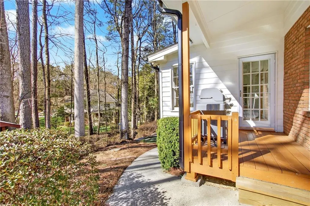 350 Spindle Court, Sandy Springs, Georgia 30350, 5 Bedrooms Bedrooms, ,4 BathroomsBathrooms,Residential,For Sale,350 Spindle Court,7725454
