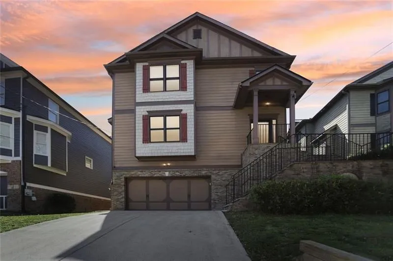 2108 Main Street, Atlanta, Georgia 30318, 4 Bedrooms Bedrooms, ,4 BathroomsBathrooms,Residential,For Sale,2108 Main Street,7633313