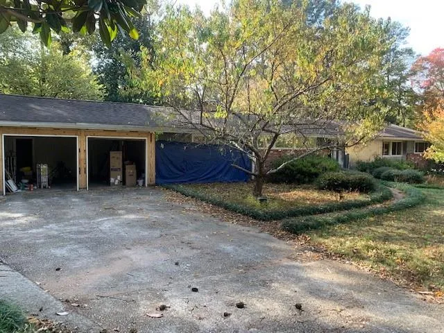 425 Carriage Drive, Atlanta, Georgia 30328, 3 Bedrooms Bedrooms, ,3 BathroomsBathrooms,Residential,Sold,425 Carriage Drive,6644024