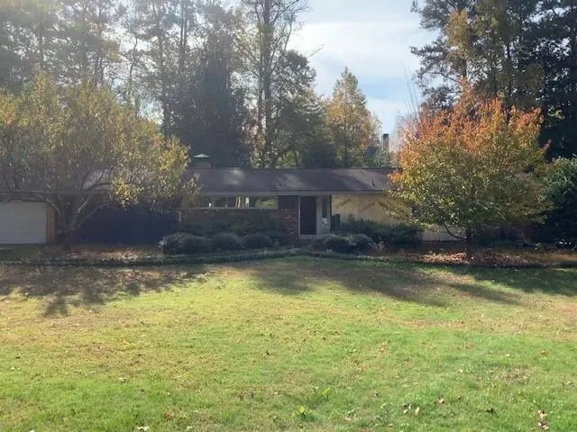 425 Carriage Drive, Atlanta, Georgia 30328, 3 Bedrooms Bedrooms, ,3 BathroomsBathrooms,Residential,Sold,425 Carriage Drive,6644024