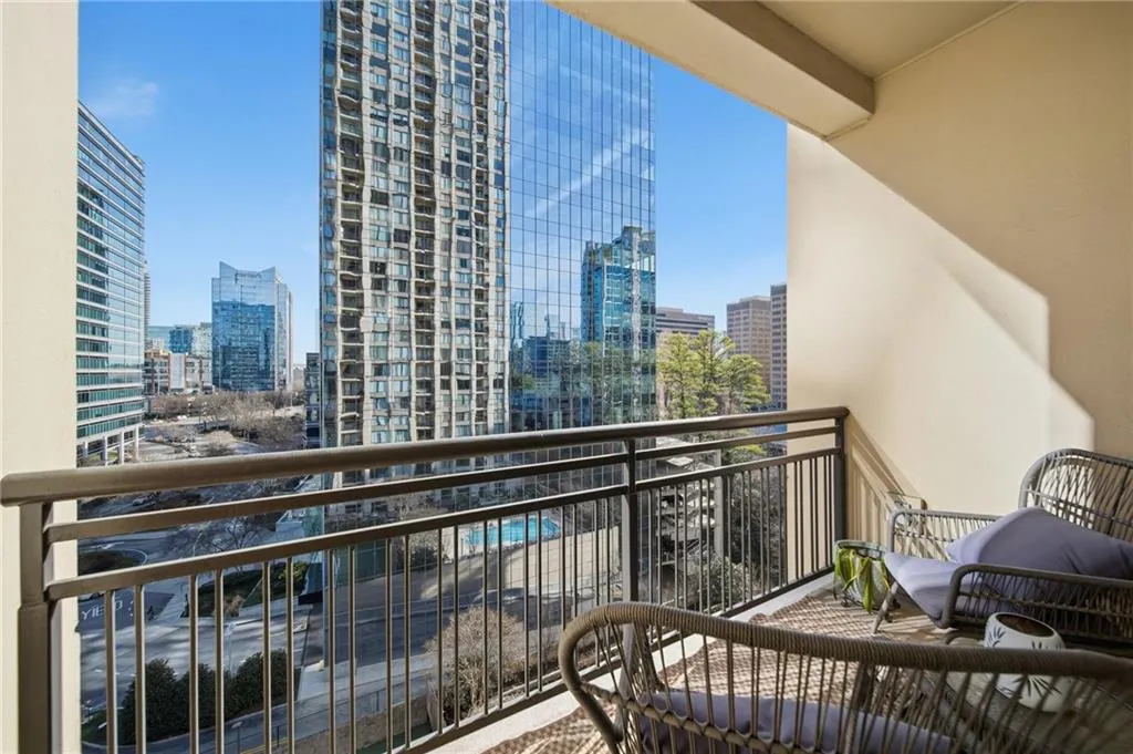 3445 Stratford Road Ne Unit 1005, Atlanta, Georgia 30326, 1 Bedroom Bedrooms, 0 ,1 BathroomBathrooms,Residential,For Sale,3445 Stratford Road Ne Unit 1005,7656129