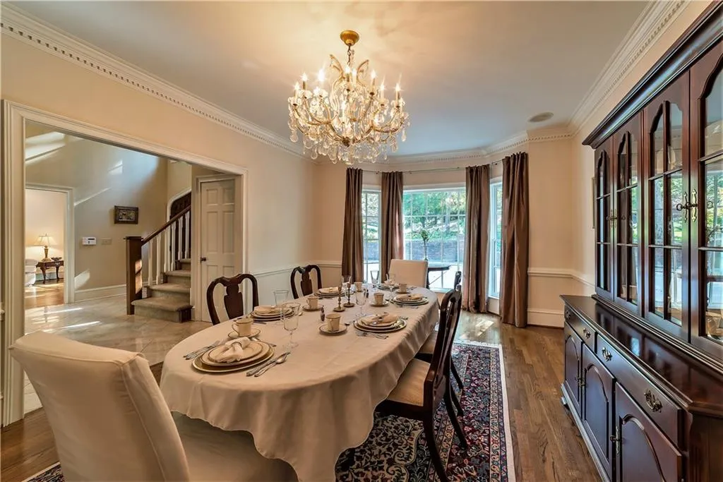 2 Bentley Trace Manor, Atlanta, Georgia 30327, 6 Bedrooms Bedrooms, ,4 BathroomsBathrooms,Residential,Sold,2 Bentley Trace Manor,6098225