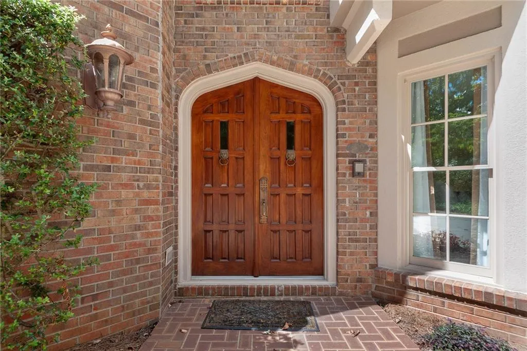 2 Bentley Trace Manor, Atlanta, Georgia 30327, 6 Bedrooms Bedrooms, ,4 BathroomsBathrooms,Residential,Sold,2 Bentley Trace Manor,6098225