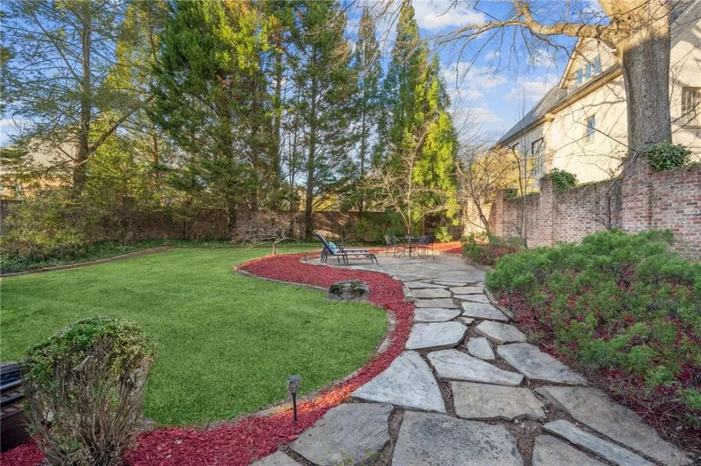 644 Windsor Parkway, Atlanta, Georgia 30342, 6 Bedrooms Bedrooms, ,5 BathroomsBathrooms,Residential,Sold,644 Windsor Parkway,7348789