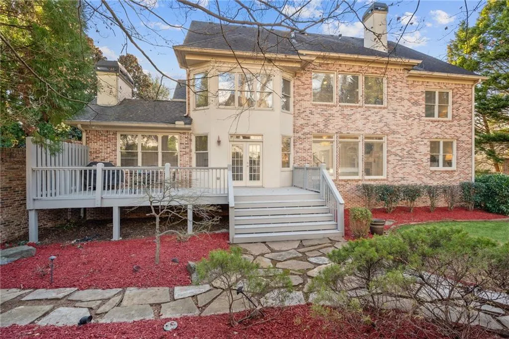 644 Windsor Parkway, Atlanta, Georgia 30342, 6 Bedrooms Bedrooms, ,5 BathroomsBathrooms,Residential,Sold,644 Windsor Parkway,7348789