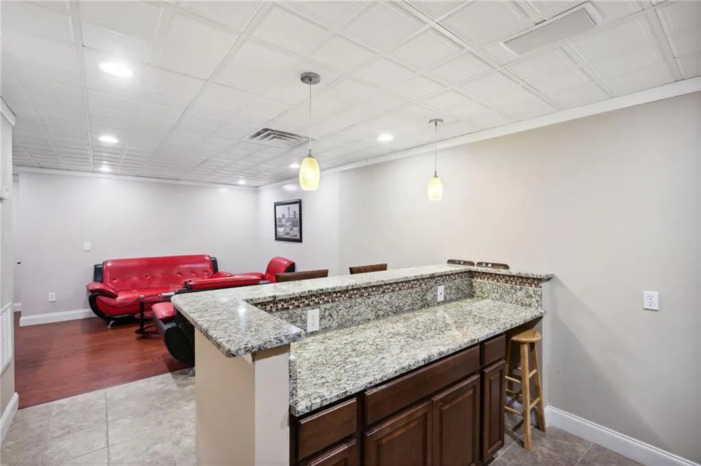 644 Windsor Parkway, Atlanta, Georgia 30342, 6 Bedrooms Bedrooms, ,5 BathroomsBathrooms,Residential,Sold,644 Windsor Parkway,7348789