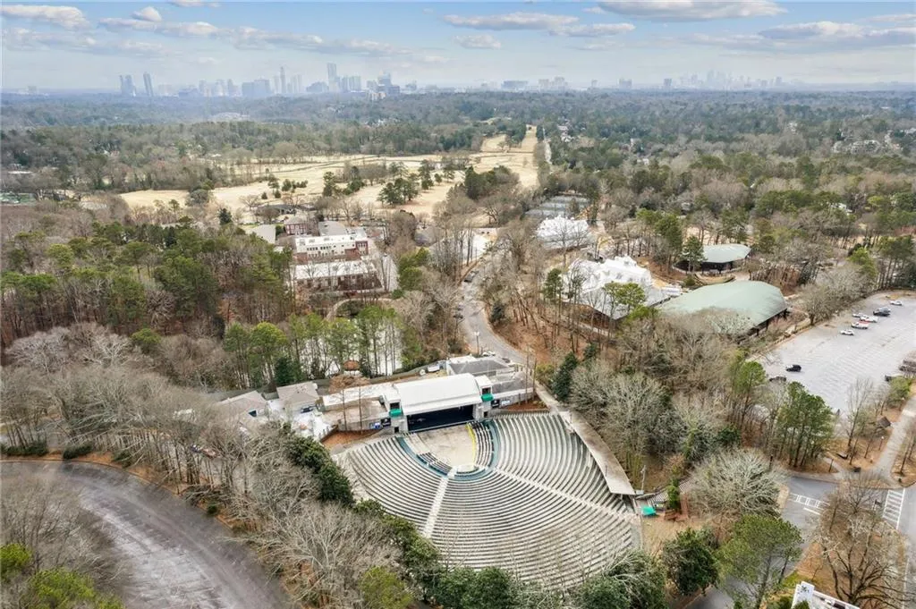 Minutes from Chastain Amphitheater!