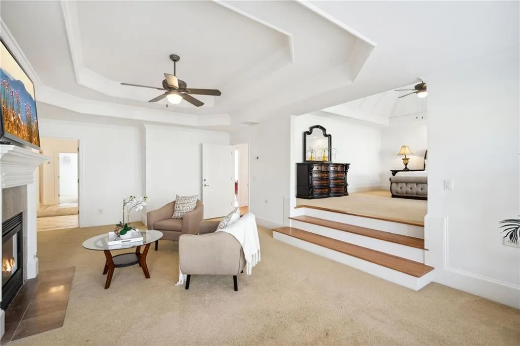 644 Windsor Parkway, Atlanta, Georgia 30342, 6 Bedrooms Bedrooms, ,5 BathroomsBathrooms,Residential,Sold,644 Windsor Parkway,7348789