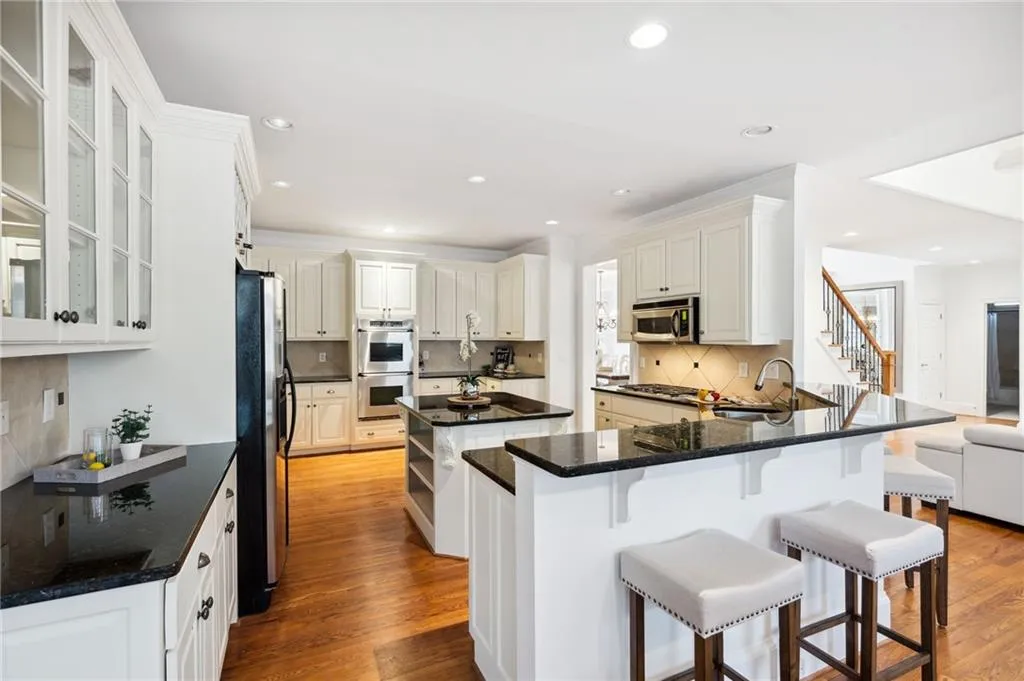 Spacious Chef's Kitchen