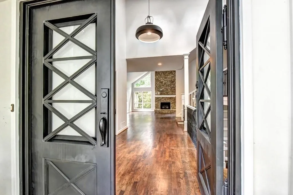 315 Skyridge Drive, Sandy Springs, Georgia 30350, 5 Bedrooms Bedrooms, ,4 BathroomsBathrooms,Residential,Sold,315 Skyridge Drive,6585115