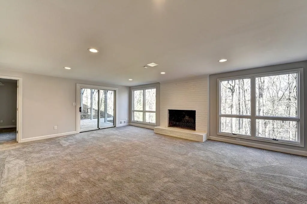 315 Skyridge Drive, Sandy Springs, Georgia 30350, 5 Bedrooms Bedrooms, ,4 BathroomsBathrooms,Residential,Sold,315 Skyridge Drive,6585115