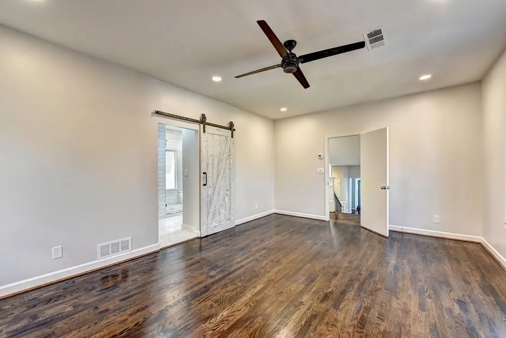 315 Skyridge Drive, Sandy Springs, Georgia 30350, 5 Bedrooms Bedrooms, ,4 BathroomsBathrooms,Residential,Sold,315 Skyridge Drive,6585115